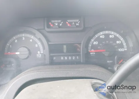 2010 Ford E-150 Commercial/Recreational z USA, uszkodzony, nr VIN 1FTNE1EW4ADA90841